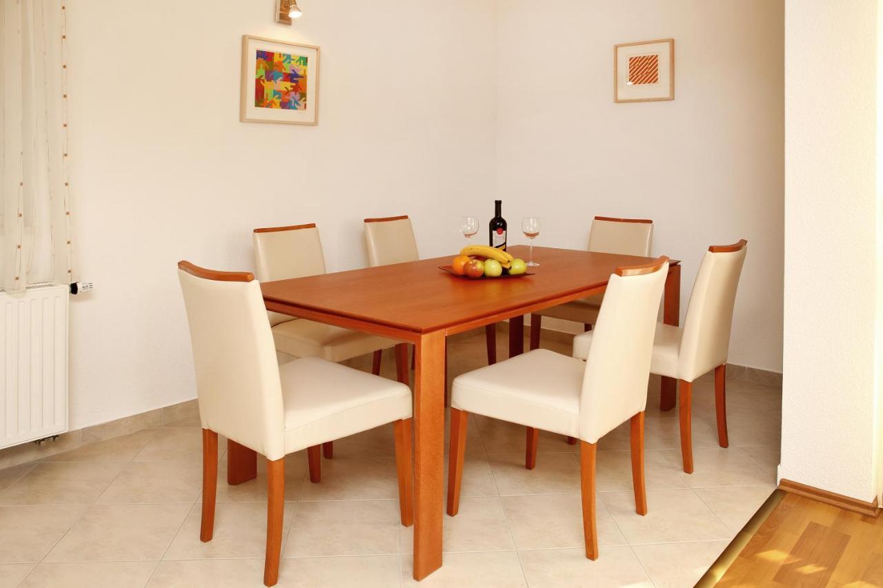 Apartment Matea トロギール エクステリア 写真